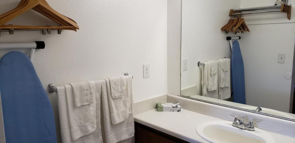 Pacific Inn Image 6